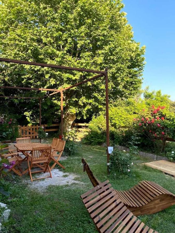 Jolie Maisonnette Niozelles Extérieur photo