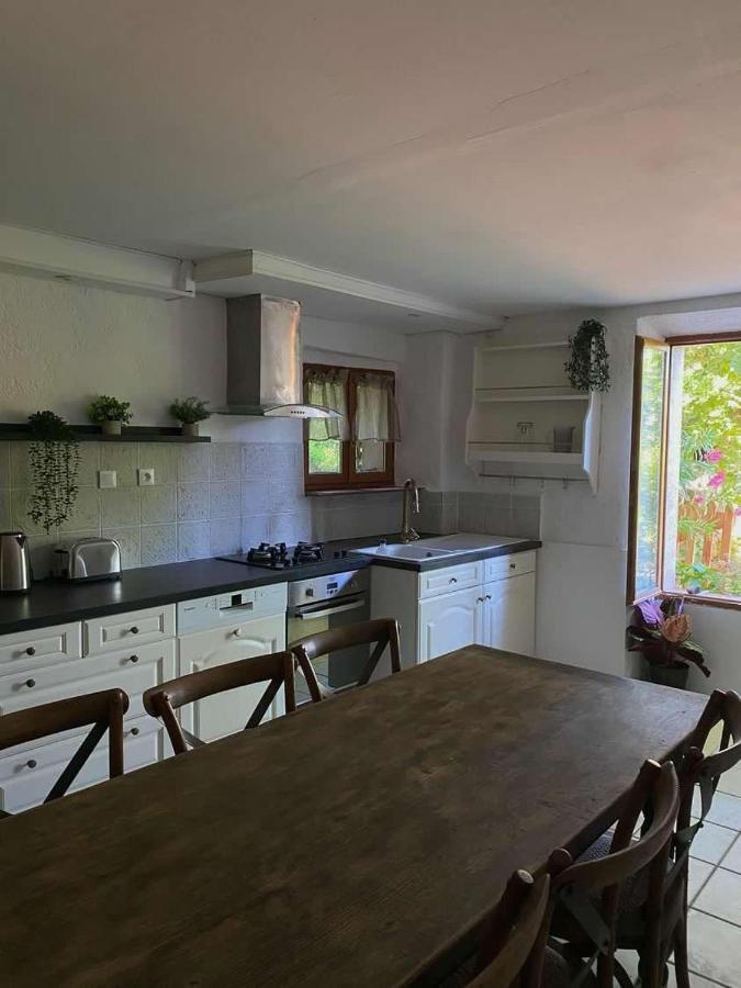 Jolie Maisonnette Niozelles Extérieur photo
