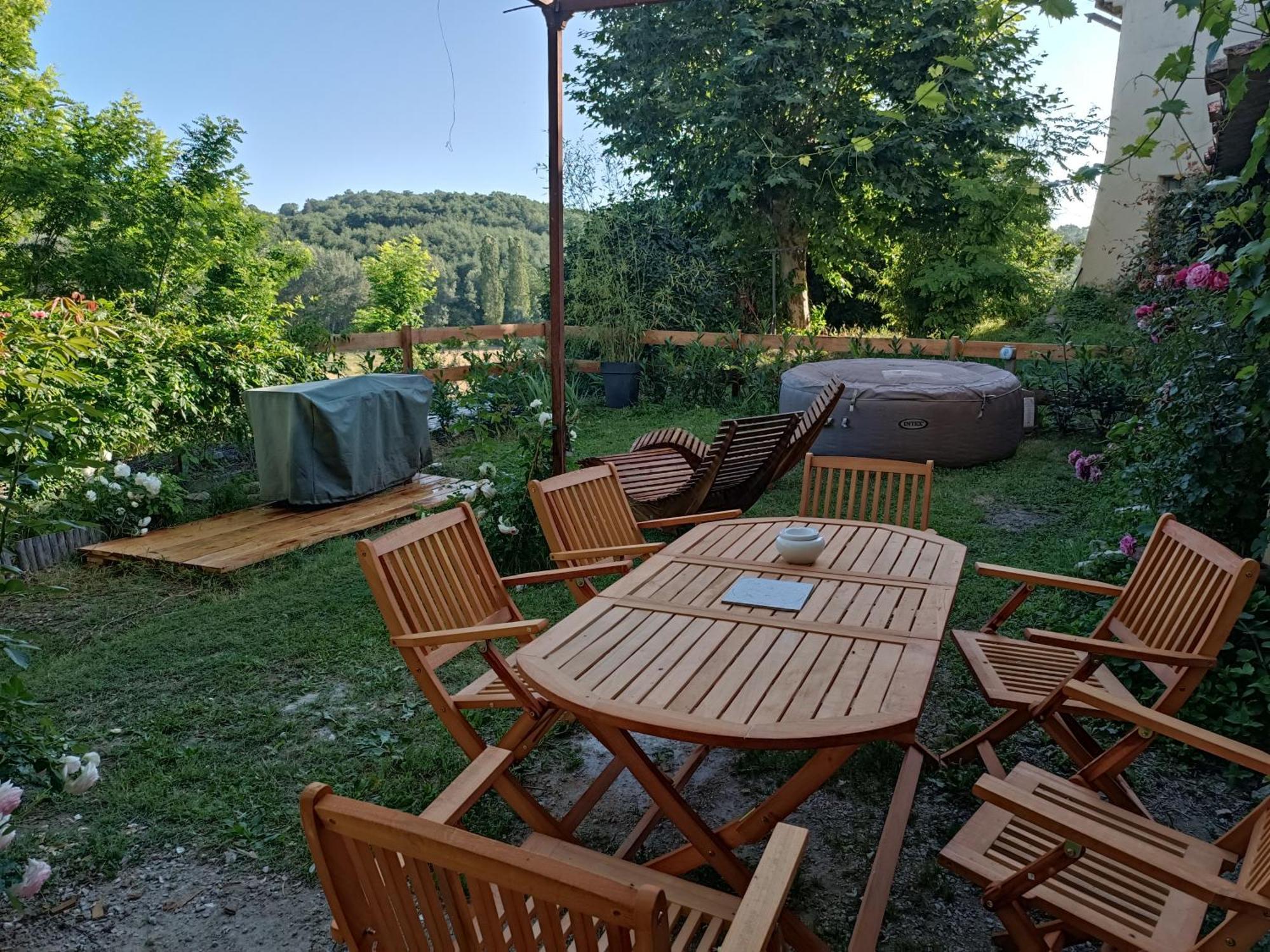 Jolie Maisonnette Niozelles Extérieur photo